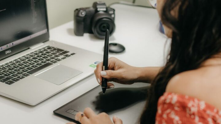 Duik in design: nieuwe technologieën in visuele kunstwerken